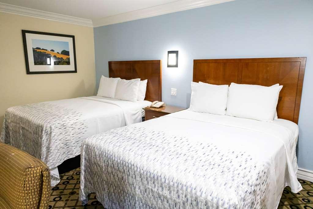 Hotel Baymont By Wyndham College Park Atlanta Airport South Habitación foto
