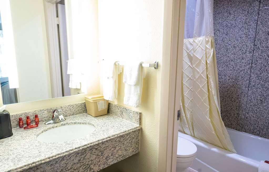Hotel Baymont By Wyndham College Park Atlanta Airport South Habitación foto