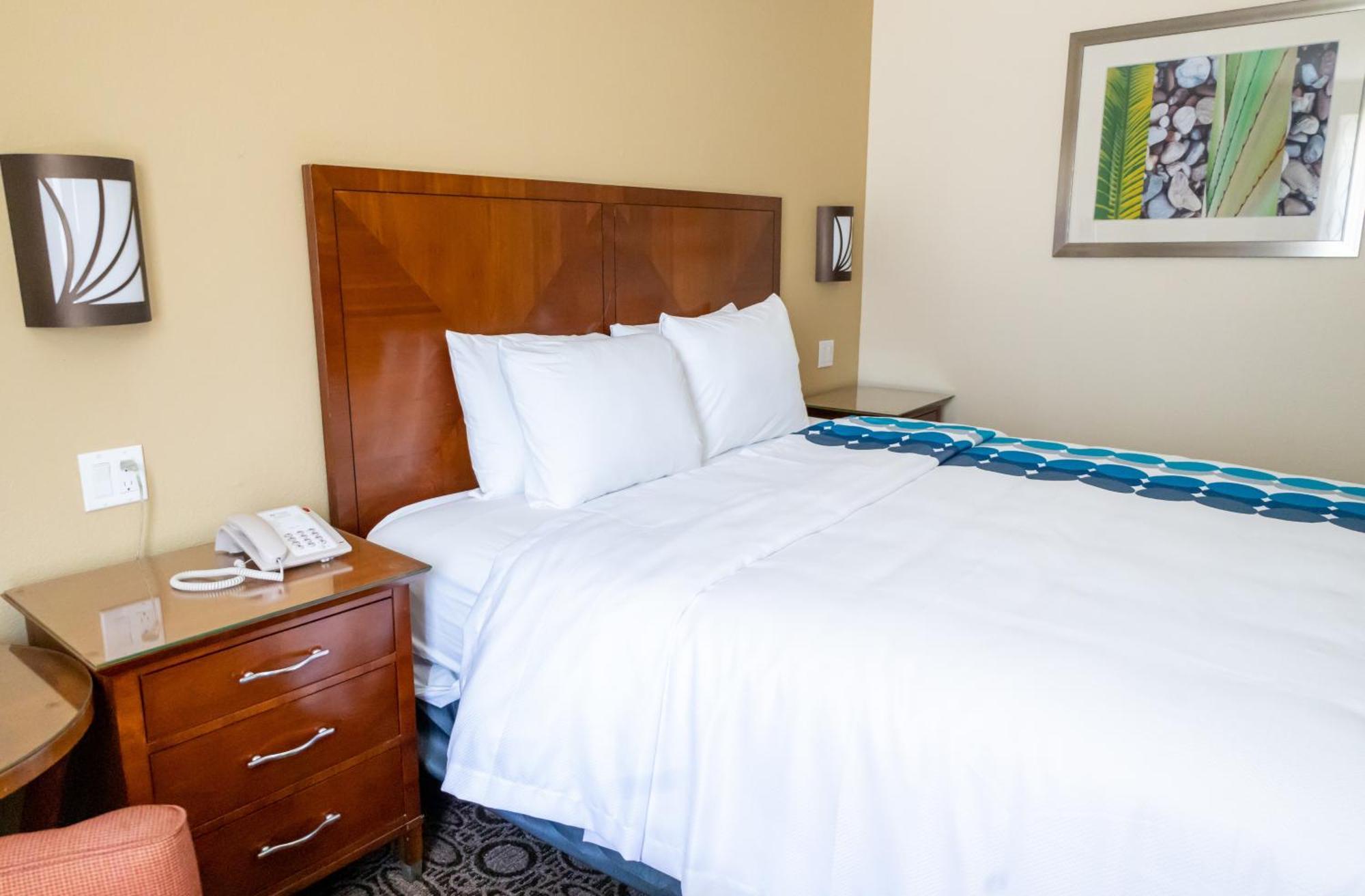 Hotel Baymont By Wyndham College Park Atlanta Airport South Exterior foto